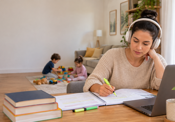 estudando em casa com crianças